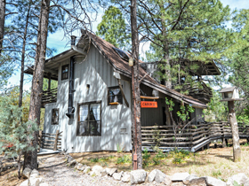Bear Creek Motel & Cabins, Cabin 12