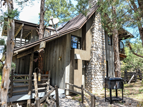 Bear Creek Motel & Cabins Cabin A